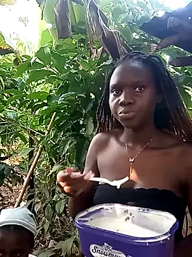 Snapshot of Black_juicy24 chatting on February 2025 03:06:01 PM Black juicy24 online show from February 2025 03:06:01 PM