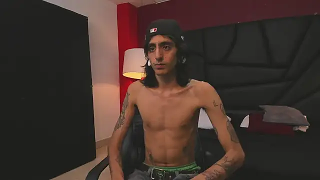 Matthew Dixonn online show from December 2024 04:52:01 AM