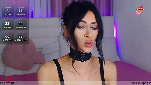 Snapshot of Hennessy_XO chatting on February 2026 06:23:01 PM Hennessy XO online show from February 2026 06:23:01 PM