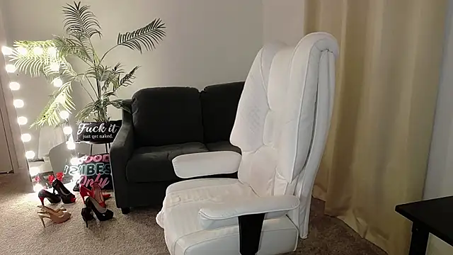 YourMarthaMayer online show from February 2025 06:49:02 PM