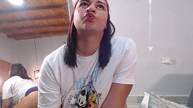 Snapshot of Luna_Florez chatting on December 2024 03:36:02 AM Luna Florez online show from December 2024 03:36:02 AM