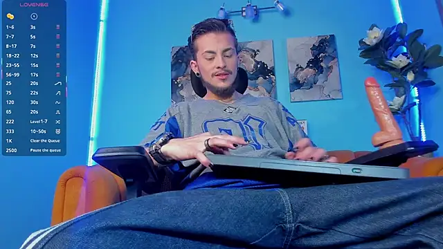  hairybeard  online show from September 2025 03:11:02 PM