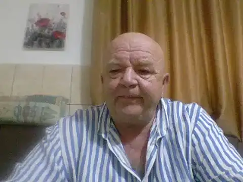 Snapshot of fullballs6 chatting on December 2024 07:25:01 AM fullballs6 online show from December 2024 07:25:01 AM