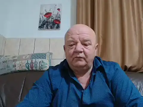 Snapshot of fullballs6 chatting on December 2024 03:37:01 AM fullballs6 online show from December 2024 03:37:01 AM