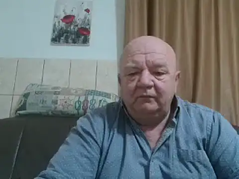 Snapshot of fullballs6 chatting on December 2024 02:12:01 AM fullballs6 online show from December 2024 02:12:01 AM