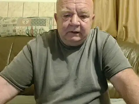 Snapshot of fullballs6 chatting on March 2025 02:30:01 AM fullballs6 online show from March 2025 02:30:01 AM