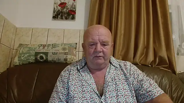 Snapshot of fullballs6 chatting on October 2025 01:47:02 AM fullballs6 online show from October 2025 01:47:02 AM