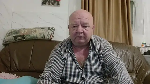 Snapshot of fullballs6 chatting on November 2025 02:23:01 AM fullballs6 online show from November 2025 02:23:01 AM