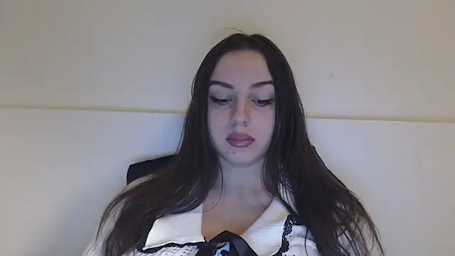 Snapshot of courtneyPerfect chatting on December 2024 08:05:01 AM courtneyPerfect online show from December 2024 08:05:01 AM