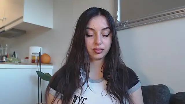 Snapshot of courtneyPerfect chatting on December 2024 10:54:01 AM courtneyPerfect online show from December 2024 10:54:01 AM