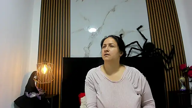 Ambber moon online show from October 2025 03:14:01 AM