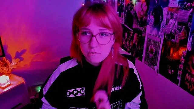 Rudy 02 online show from September 2025 05:25:01 PM