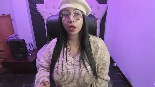 Sexy cristall  online show from July 2026 08:47:01 PM