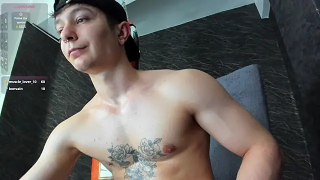 Snapshot of leonardsmith01 chatting on December 2024 11:31:02 PM leonardsmith01 online show from December 2024 11:31:02 PM