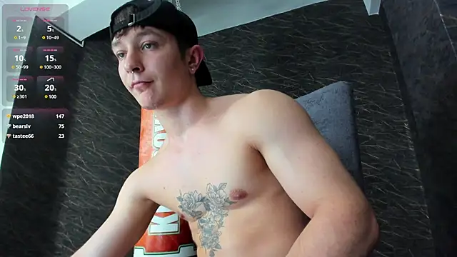 Snapshot of leonardsmith01 chatting on December 2024 11:31:02 PM leonardsmith01 online show from December 2024 11:31:02 PM