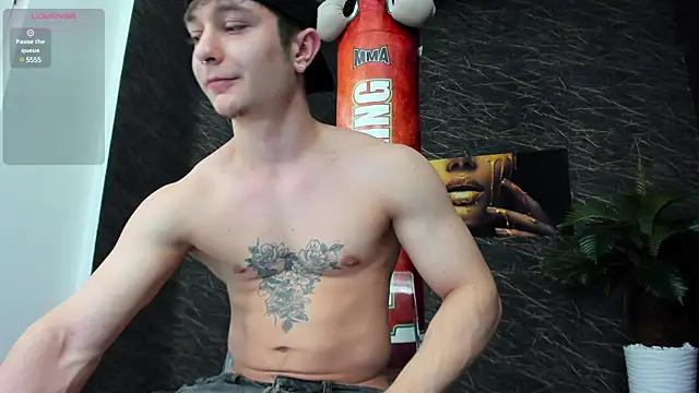 Snapshot of leonardsmith01 chatting on January 2025 08:31:02 PM leonardsmith01 online show from January 2025 08:31:02 PM