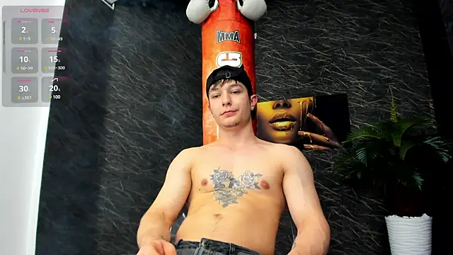 Snapshot of leonardsmith01 chatting on January 2025 11:33:01 PM leonardsmith01 online show from January 2025 11:33:01 PM