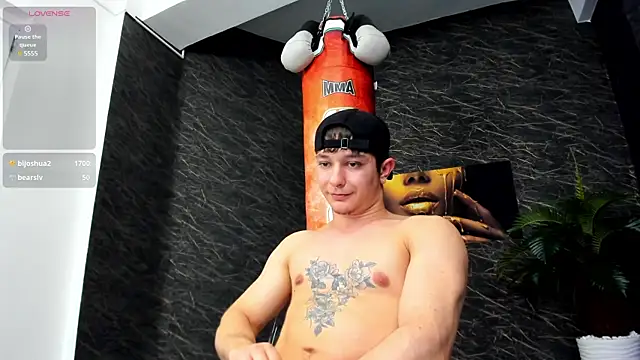 Snapshot of leonardsmith01 chatting on January 2025 02:37:02 AM leonardsmith01 online show from January 2025 02:37:02 AM