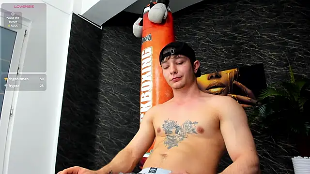 Snapshot of leonardsmith01 chatting on January 2025 11:18:02 PM leonardsmith01 online show from January 2025 11:18:02 PM