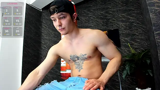 Snapshot of leonardsmith01 chatting on January 2025 11:17:01 PM leonardsmith01 online show from January 2025 11:17:01 PM