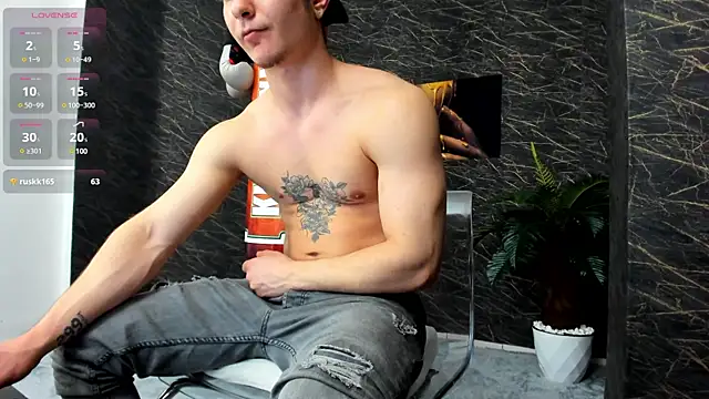 Snapshot of leonardsmith01 chatting on January 2025 02:27:02 AM leonardsmith01 online show from January 2025 02:27:02 AM