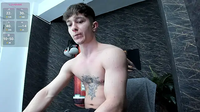 Snapshot of leonardsmith01 chatting on January 2025 08:35:02 PM leonardsmith01 online show from January 2025 08:35:02 PM