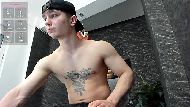 Snapshot of leonardsmith01 chatting on February 2025 08:51:02 PM leonardsmith01 online show from February 2025 08:51:02 PM