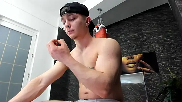 Snapshot of leonardsmith01 chatting on February 2025 11:45:01 PM leonardsmith01 online show from February 2025 11:45:01 PM