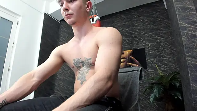 Snapshot of leonardsmith01 chatting on February 2025 03:11:02 AM leonardsmith01 online show from February 2025 03:11:02 AM