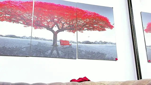 kira mz online show from February 2025 11:55:01 AM