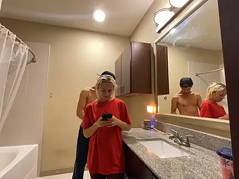 girlfriendmissy online show from January 2025 07:06:02 PM