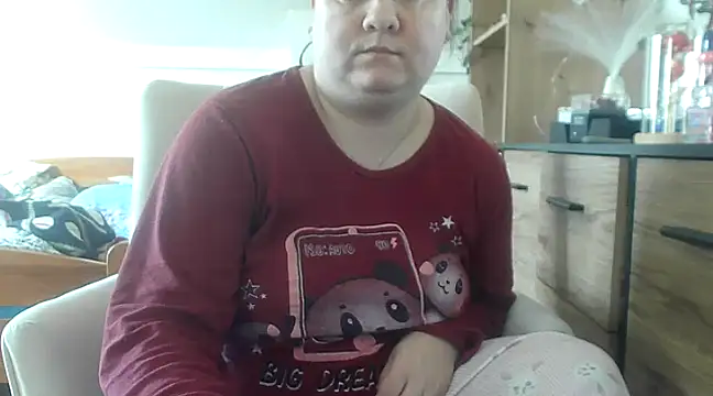 Snapshot of ReifeVenna chatting on February 2025 09:03:01 AM ReifeVenna online show from February 2025 09:03:01 AM