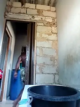 Chocolate factory man online show from September 2025 01:04:01 PM