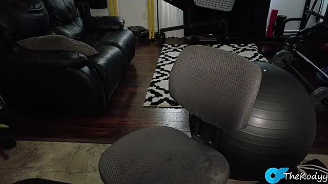 Thekodyy online show from November 2025 01:11:01 PM