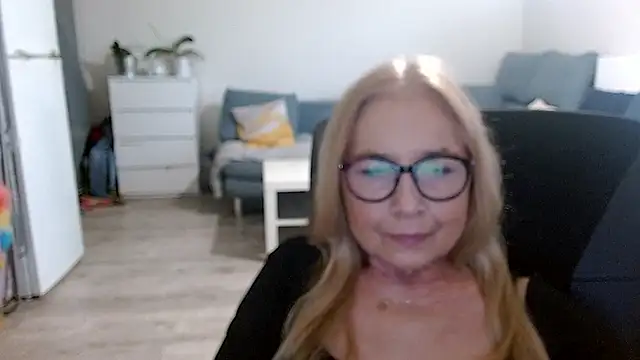 sofia xkiss online show from January 2025 08:06:01 AM