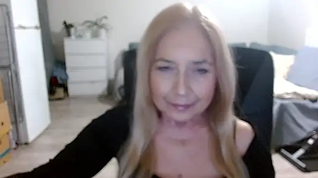 sofia xkiss online show from January 2025 02:36:02 PM