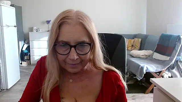 sofia xkiss online show from March 2025 02:45:02 PM