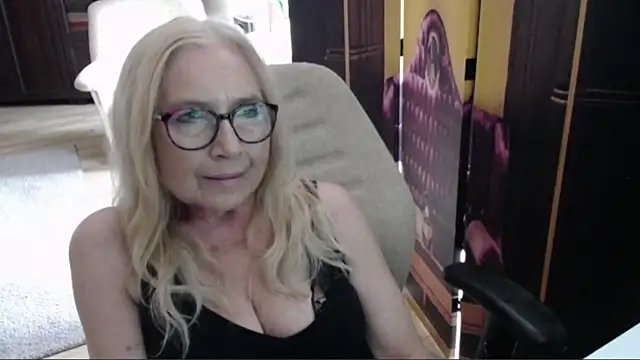 sofia xkiss online show from July 2026 01:50:02 PM