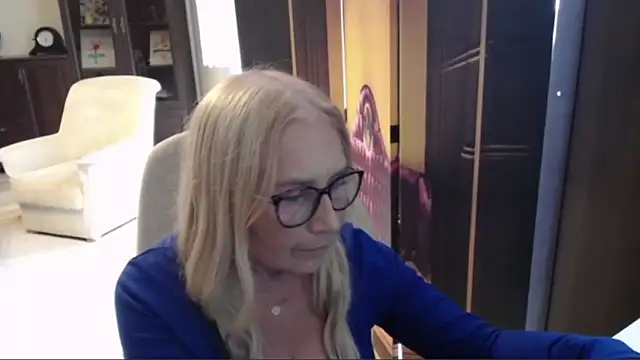 sofia xkiss online show from July 2026 01:35:02 PM