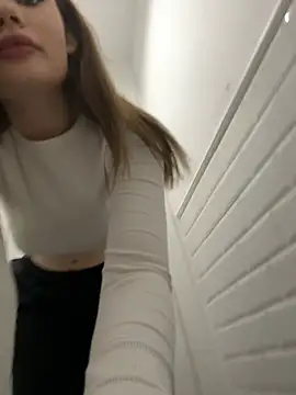 justmila online show from January 2025 11:43:02 AM