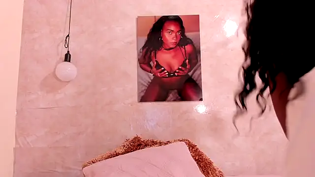 NicolVilla online show from March 2025 12:48:02 PM