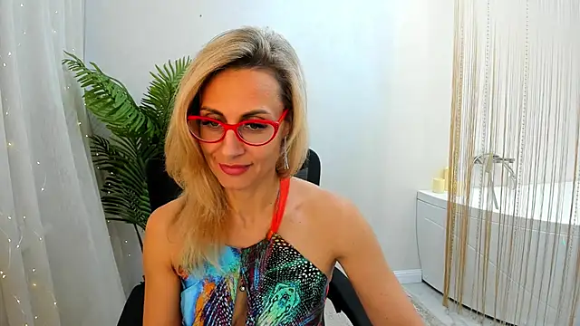 MuseOfStage online show from January 2025 05:41:01 PM