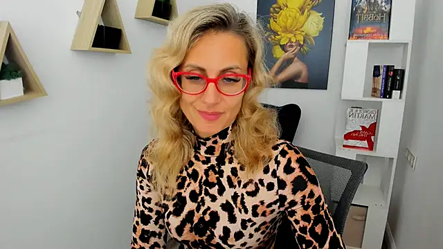 MuseOfStage online show from November 2025 11:30:01 AM