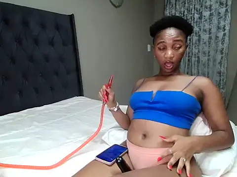 Snapshot of Shria107 chatting on January 2025 05:37:02 PM Shria107 online show from January 2025 05:37:02 PM