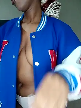 Snapshot of Shria107 chatting on February 2025 04:14:02 PM Shria107 online show from February 2025 04:14:02 PM