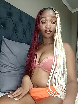 Snapshot of Shria107 chatting on February 2025 07:31:02 PM Shria107 online show from February 2025 07:31:02 PM