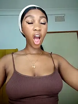 Snapshot of Shria107 chatting on September 2025 05:24:01 PM Shria107 online show from September 2025 05:24:01 PM