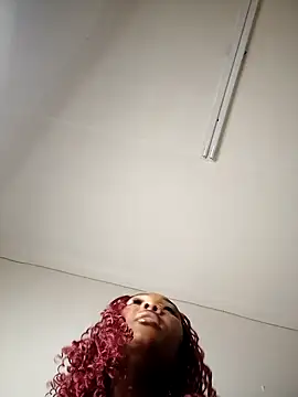 Snapshot of Shria107 chatting on September 2025 05:51:02 PM Shria107 online show from September 2025 05:51:02 PM