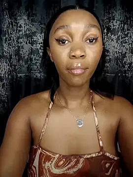 Snapshot of Shria107 chatting on November 2025 10:41:02 PM Shria107 online show from November 2025 10:41:02 PM