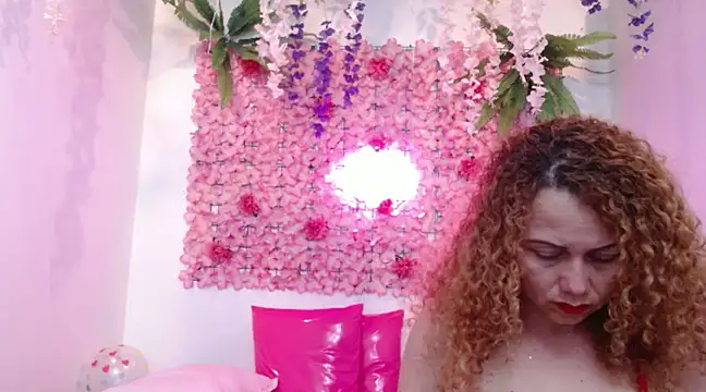 BLONDE SEXYHOT online show from February 2025 06:23:01 AM